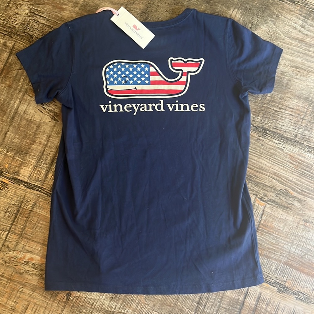 Vineyard Vines USA Flag Whale pocket tee